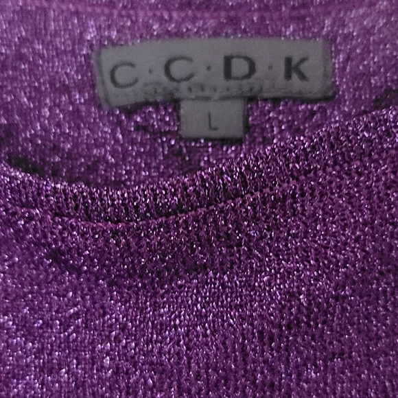 Top - Picture 3 of 3